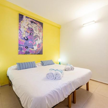 Casalmare Apartments One Step From The Sea Mola di Bari Exterior photo