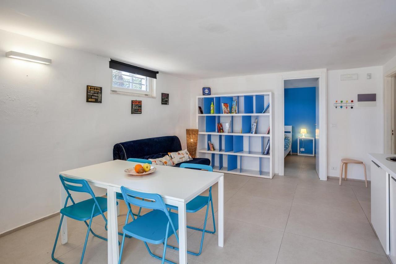 Casalmare Apartments One Step From The Sea Mola di Bari Exterior photo