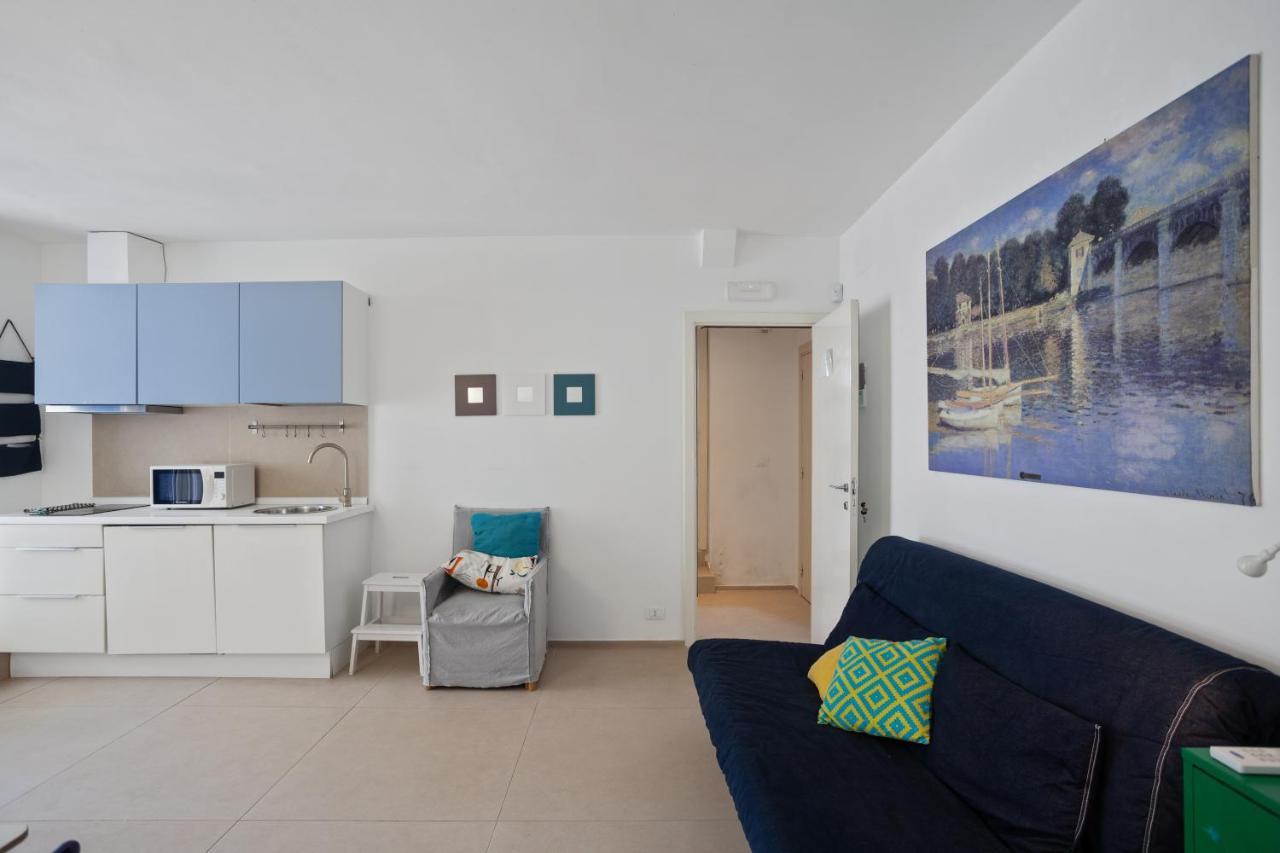 Casalmare Apartments One Step From The Sea Mola di Bari Exterior photo