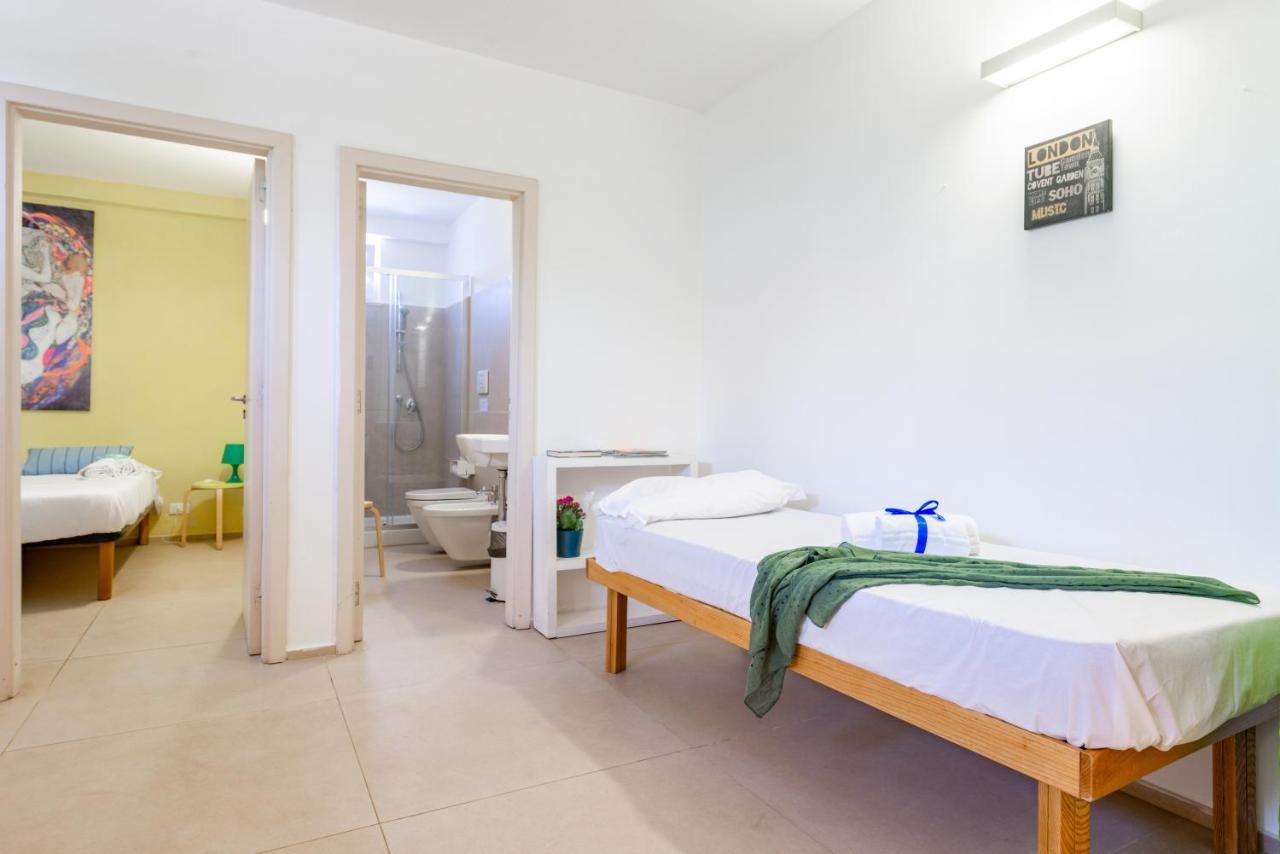 Casalmare Apartments One Step From The Sea Mola di Bari Exterior photo